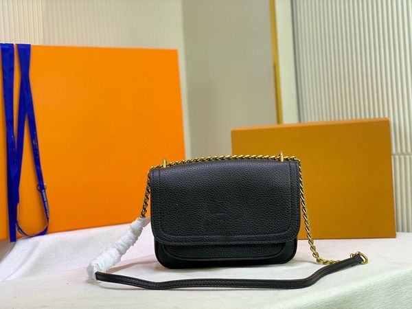 the new listing popular wholesale shoulder bags cross body bag retro casual high-quality portable fashion simple luxury handbag
the new listing popular wholesale shoulder bags cross body bag retro casual high-quality portable fashion simple luxury handbag