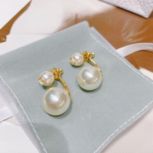 new designers stud classic pearl generous beautiful gifts women party, Golden;silver
new designers stud classic pearl generous beautiful gifts women party, Golden;silver