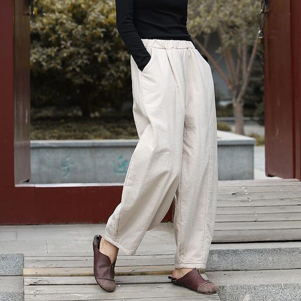 2020 winter women pants cotton padded patchwork loose solid color cotton linen elastic waist casual women warm trousers, Black;white
2020 winter women pants cotton padded patchwork loose solid color cotton linen elastic waist casual women warm trousers, Black;white