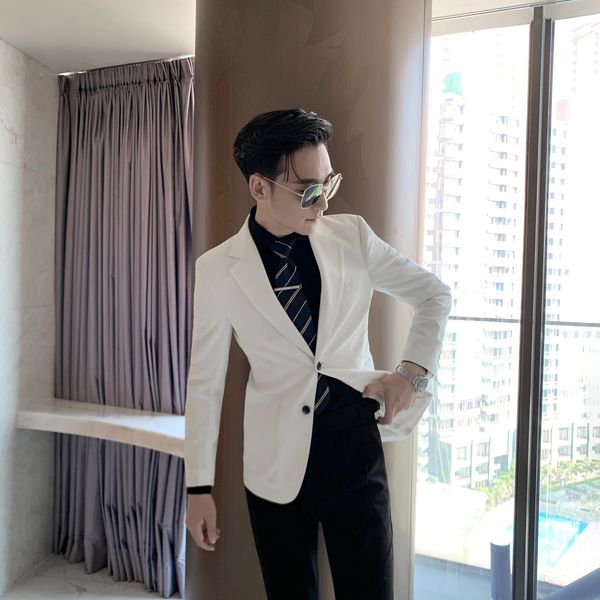 daio mens korean autumn winter men's slim breasted blazer temperament pure cotton versatile single suit
daio mens korean autumn winter men's slim breasted blazer temperament pure cotton versatile single suit