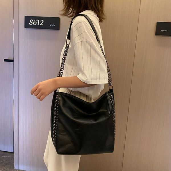 2020 big bag for women autumn winter shopper bag tote rivet large capacity soft leather casual black handbag ladies sling
2020 big bag for women autumn winter shopper bag tote rivet large capacity soft leather casual black handbag ladies sling