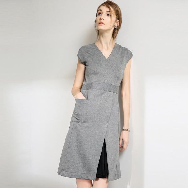 a-line office lady elegant fashion women dress v-neck empire sleeveless summer skirt tail split design grey dresses 20201, Black;gray
a-line office lady elegant fashion women dress v-neck empire sleeveless summer skirt tail split design grey dresses 20201, Black;gray