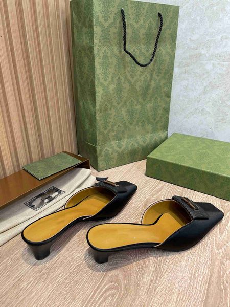 2022 early spring sandals new muller slippers cat heel shoes with small square-toed shoes baotou female low-heeled half drag, Black
2022 early spring sandals new muller slippers cat heel shoes with small square-toed shoes baotou female low-heeled half drag, Black