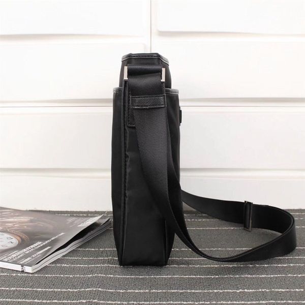 mens fashion zipper nylon waterproof cloth messenger bag parachute mens shoulder bag canvas casual mens bag
mens fashion zipper nylon waterproof cloth messenger bag parachute mens shoulder bag canvas casual mens bag