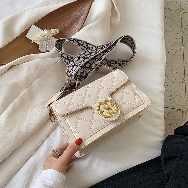 fashion alligator leather armpit shoulder crossbody bags for women 2020 luxury design handbags ladies clutches female purses
fashion alligator leather armpit shoulder crossbody bags for women 2020 luxury design handbags ladies clutches female purses