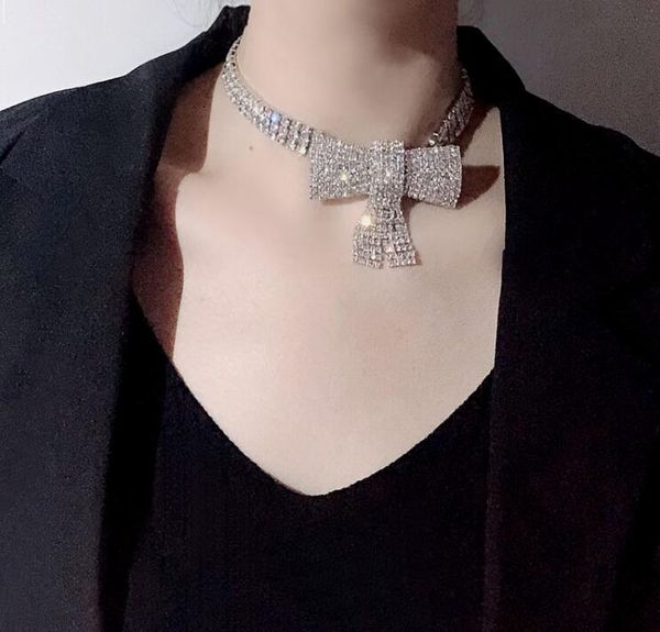 catwalk show rhinestone bow necklace new full gem tassel temperament multilayer clavicle chain short necklace, Golden;silver
catwalk show rhinestone bow necklace new full gem tassel temperament multilayer clavicle chain short necklace, Golden;silver