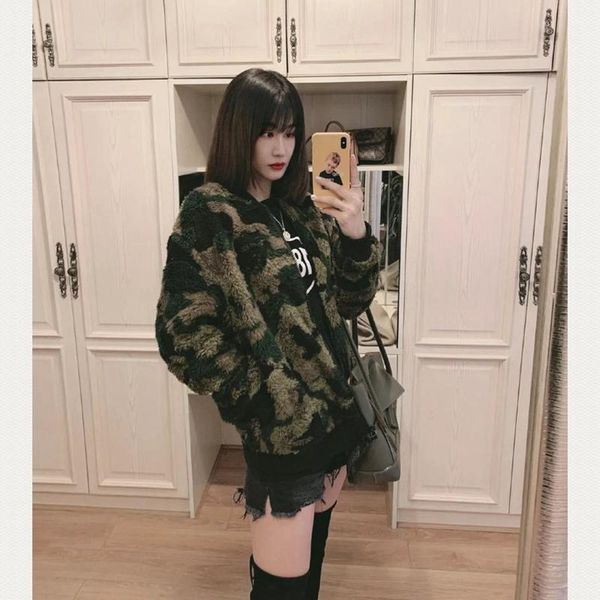 women's fur & faux women 100% sheep wool coats 2021 fashion winter female jackets loose big code overcoat thick warm h1201, Black
women's fur & faux women 100% sheep wool coats 2021 fashion winter female jackets loose big code overcoat thick warm h1201, Black