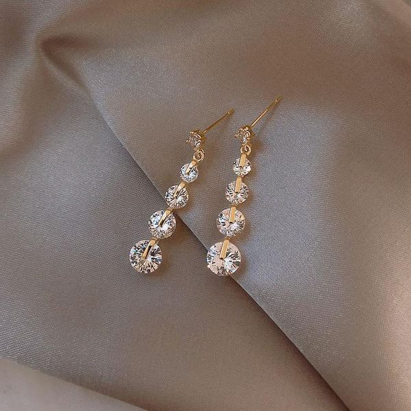 KNOCK Fashion Jewelry Personality Temperament Crystal Tassel Earrings Bridal Earrings For Women Long Oorbellen, Silver
KNOCK Fashion Jewelry Personality Temperament Crystal Tassel Earrings Bridal Earrings For Women Long Oorbellen, Silver