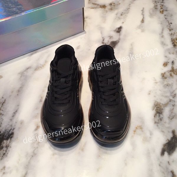 the man black walking sneakers men women black red casual shoes fashion paris sneakers yx201225
the man black walking sneakers men women black red casual shoes fashion paris sneakers yx201225