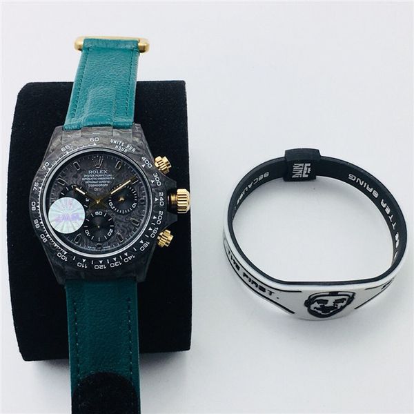 wwf produces the man ditongna watch 7750 timing movement carbon fiber material to create the full watch sapphire mirror double plating high, Slivery;brown
wwf produces the man ditongna watch 7750 timing movement carbon fiber material to create the full watch sapphire mirror double plating high, Slivery;brown