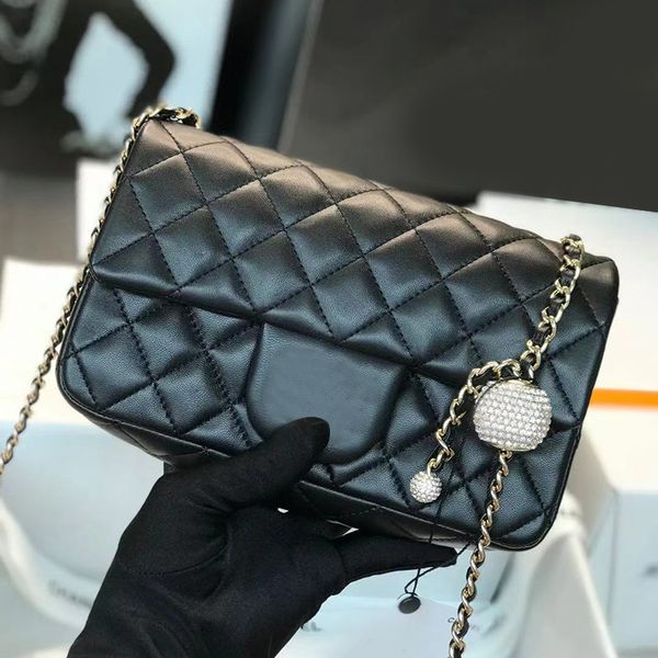new ladies shoulder bag 7a high-grade gold beads with adjustable super soft sheepskin straps, feel very comfortable
new ladies shoulder bag 7a high-grade gold beads with adjustable super soft sheepskin straps, feel very comfortable