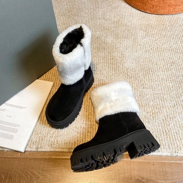designer womens boots luxury black white suede side zipper with fluff flat heel with box size 35-40
designer womens boots luxury black white suede side zipper with fluff flat heel with box size 35-40