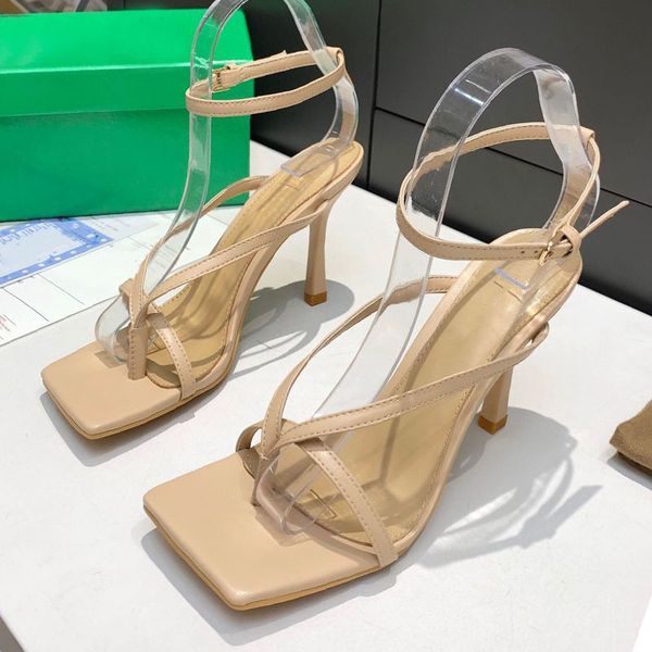 summer womens sandals, leather designer high-heeled shoes, square head herringbone flip-flops, casual fashion word buckle with fairy style, Black
summer womens sandals, leather designer high-heeled shoes, square head herringbone flip-flops, casual fashion word buckle with fairy style, Black