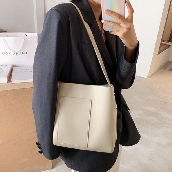lady novelty daily pu leather brown khaki black white one shoulder bag for women fashion street handbag
lady novelty daily pu leather brown khaki black white one shoulder bag for women fashion street handbag