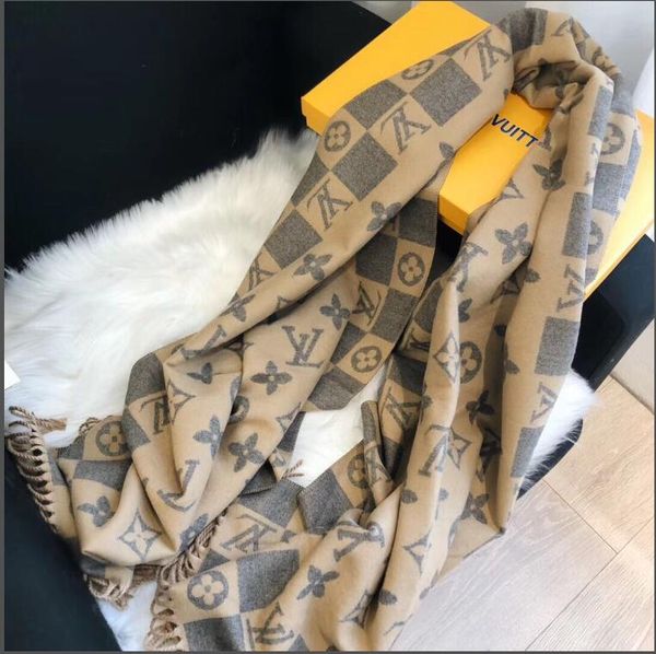 2020 fashion mens scarf long size 180x70cm designers cashmere scarves l̴ouis vuitto̴n winter men scarves, Blue;gray
2020 fashion mens scarf long size 180x70cm designers cashmere scarves l̴ouis vuitto̴n winter men scarves, Blue;gray