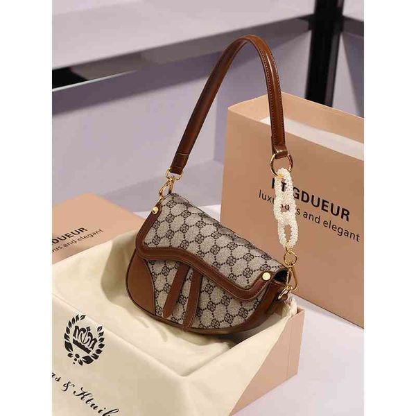 2022 latest luggage factory wholesale french minority high sense armpit bag women's summer style single shoulder messenger saddle, Black;red
2022 latest luggage factory wholesale french minority high sense armpit bag women's summer style single shoulder messenger saddle, Black;red