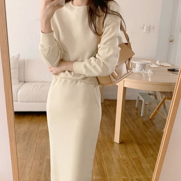 2021 new female mode 2 pieces define solid the neck-neck-loose waistband elastic waistline wrapping pencil mid-long skirt spring ksra, Gray
2021 new female mode 2 pieces define solid the neck-neck-loose waistband elastic waistline wrapping pencil mid-long skirt spring ksra, Gray