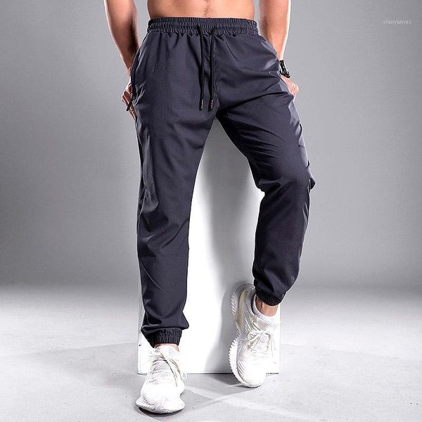 running pants men jogging gym training sportswear sports swearing sport with zipper pockets1, Black;blue
running pants men jogging gym training sportswear sports swearing sport with zipper pockets1, Black;blue