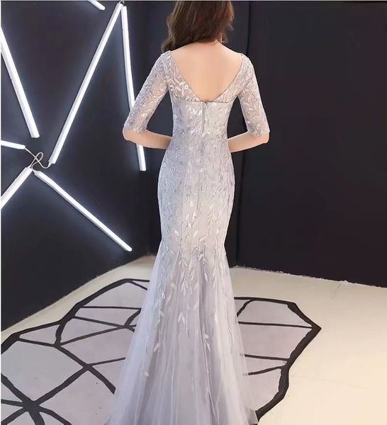 2021 new sunset mariage's robot party dressed lantejoulas serene half clothed night for marriage x9zi evening, Black;red
2021 new sunset mariage's robot party dressed lantejoulas serene half clothed night for marriage x9zi evening, Black;red