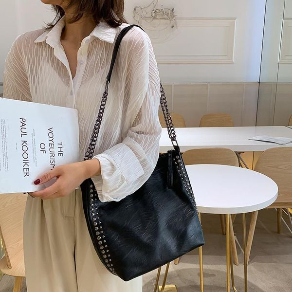 rivets women large bags vintage female tote handbags soft pu leather shoulder bags chain crossbody bag for women black bolsa
rivets women large bags vintage female tote handbags soft pu leather shoulder bags chain crossbody bag for women black bolsa