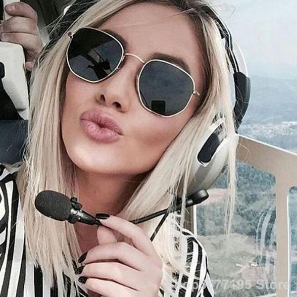 shield sunglasses women brand designer mirror retro sun glasses for women luxury vintage sunglasses female black oculos, White;black
shield sunglasses women brand designer mirror retro sun glasses for women luxury vintage sunglasses female black oculos, White;black