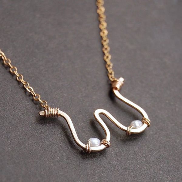 boobs necklace handmade gold filled/925 silver choker natural pearl pendants boho collier femme kolye jewelry necklace q0531
boobs necklace handmade gold filled/925 silver choker natural pearl pendants boho collier femme kolye jewelry necklace q0531