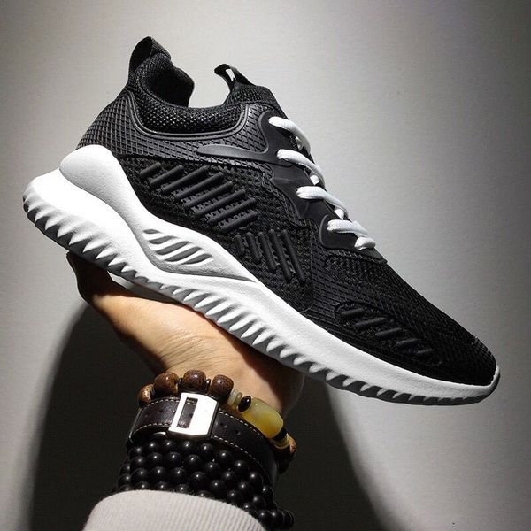 2022 men and women running shoes autumn pu leather blade sneakers outdoor light breathable sport athletic sneakers
2022 men and women running shoes autumn pu leather blade sneakers outdoor light breathable sport athletic sneakers