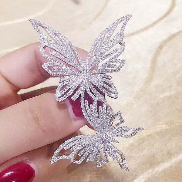 pins, brooches 40x68mm high-end zircon butterfly brooch, gradual color pin, silk scarf buckle corsage accessories, Gray
pins, brooches 40x68mm high-end zircon butterfly brooch, gradual color pin, silk scarf buckle corsage accessories, Gray