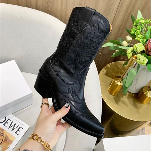 2020 classic women boots high heel pointed toe genuine leather black comfortable short boots womens plus size booties 35-41
2020 classic women boots high heel pointed toe genuine leather black comfortable short boots womens plus size booties 35-41