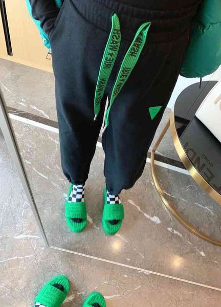 selling bottega designer branded venet family classic triangle autumn and winter new letter drawstring plush casual pants, Black;white
selling bottega designer branded venet family classic triangle autumn and winter new letter drawstring plush casual pants, Black;white