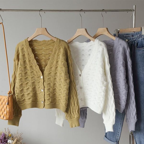 pure color casual knitted cardigan sweater 2021 women's v-neck wave soft and age-reducing outer wear autumn and winter, White
pure color casual knitted cardigan sweater 2021 women's v-neck wave soft and age-reducing outer wear autumn and winter, White