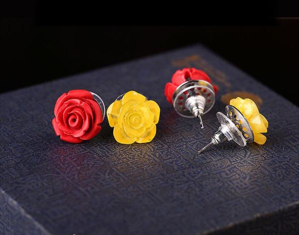 2020 the new earrings of chinese national style are retro and chinese style with simple red rose and short hair 214, Golden;silver
2020 the new earrings of chinese national style are retro and chinese style with simple red rose and short hair 214, Golden;silver