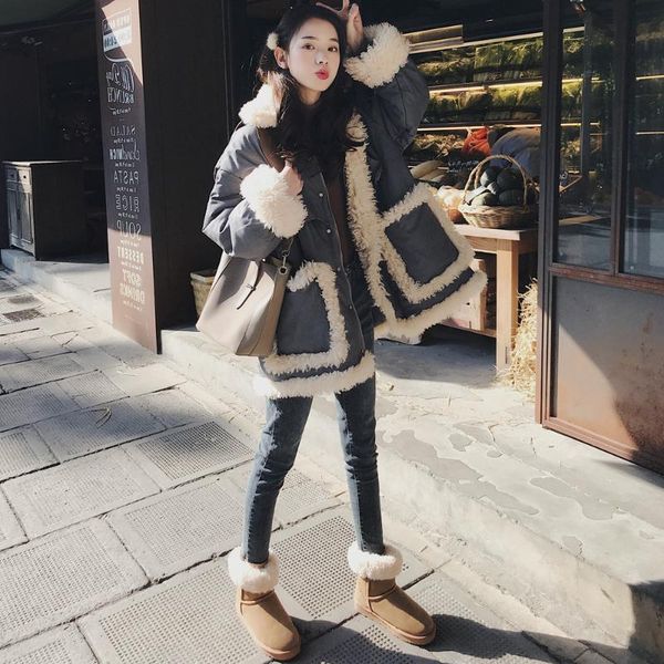 2020 new designer men's padded jacket cotton jacket mid-length winter new fashion retro style lamb wool stitching cotton, Black
2020 new designer men's padded jacket cotton jacket mid-length winter new fashion retro style lamb wool stitching cotton, Black
