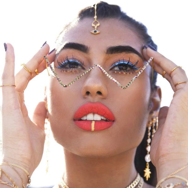 luxury- crsd 2020 new fashion decoration diamond steampunk sunglasses frames triangle eyeglasses frames for women vintage sunglasses, Black
luxury- crsd 2020 new fashion decoration diamond steampunk sunglasses frames triangle eyeglasses frames for women vintage sunglasses, Black