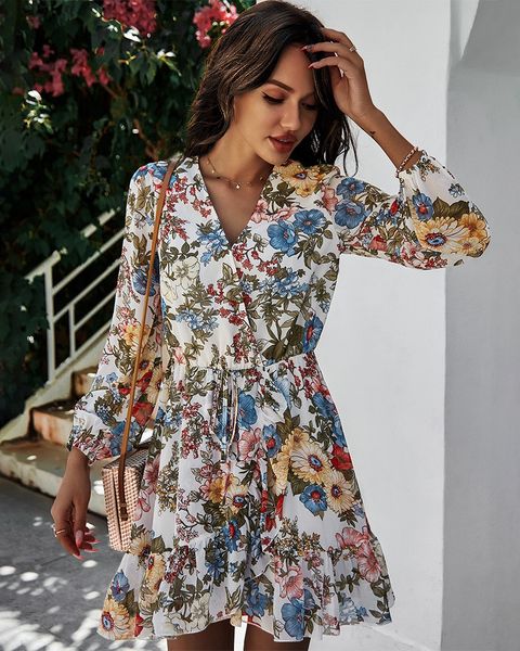 2021 spring/summer v-neck long-sleeved chiffon floral print dress, Black;gray
2021 spring/summer v-neck long-sleeved chiffon floral print dress, Black;gray