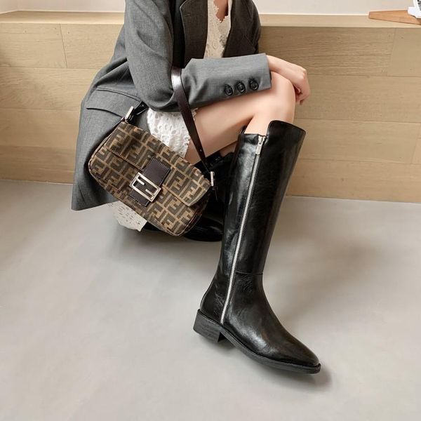 boots mljuese 2021women knee-high patent leather winter short plush brown color round toe low heels female high size 40, Black
boots mljuese 2021women knee-high patent leather winter short plush brown color round toe low heels female high size 40, Black