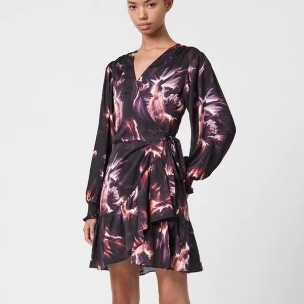 2021 new elegant autumn ladies blet with fashion floral printed v-neck ruffles female vestidos long sleeves outfit ubum, Black;gray
2021 new elegant autumn ladies blet with fashion floral printed v-neck ruffles female vestidos long sleeves outfit ubum, Black;gray