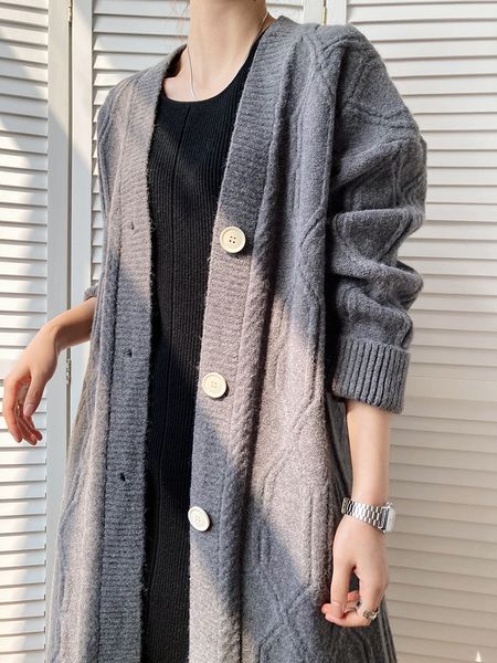2021 new autumn v-neck long sleeve knitted warm sweater poncho winter casual women cardigans pull femme 3abb, White;black
2021 new autumn v-neck long sleeve knitted warm sweater poncho winter casual women cardigans pull femme 3abb, White;black
