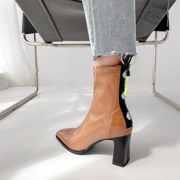 2020 new winter shoes women's ankle boots patent leather korean streetwear thick high heel lady dating nightclub ankle boots, Black
2020 new winter shoes women's ankle boots patent leather korean streetwear thick high heel lady dating nightclub ankle boots, Black