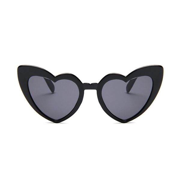 newnewnew one piece love heart lens sunglasses women transparent plastic style sun glasses female clear candy color lady20217
newnewnew one piece love heart lens sunglasses women transparent plastic style sun glasses female clear candy color lady20217
