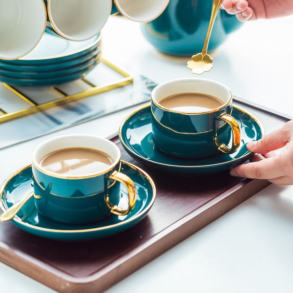european luxurious gold rim ceramics coffee tea cups golden grade bone china saucer set birthday couples gifts friends cup 1020
european luxurious gold rim ceramics coffee tea cups golden grade bone china saucer set birthday couples gifts friends cup 1020