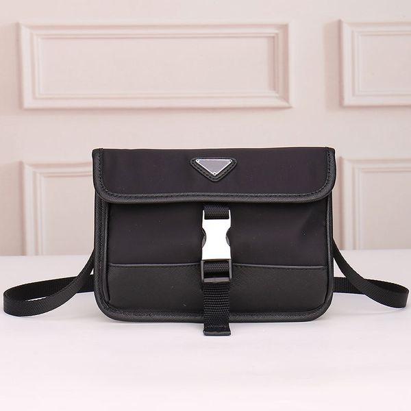 fashion shoulder bags crossbody handbags leather waist bags original hardware the trendy must-have new phone bag size 20x17cm
fashion shoulder bags crossbody handbags leather waist bags original hardware the trendy must-have new phone bag size 20x17cm