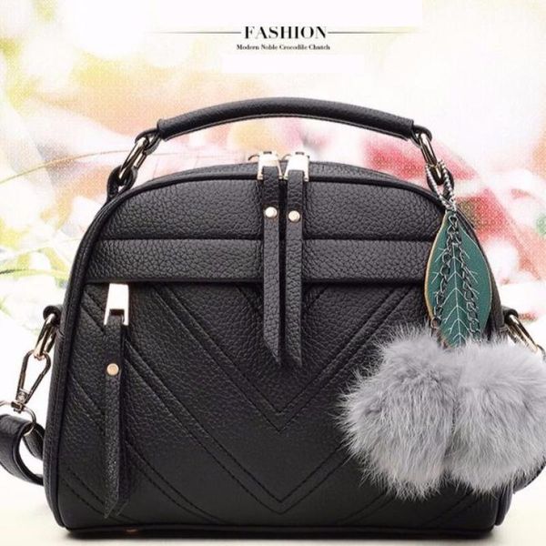 2020 girl messenger bags with fair ball tassel fashion pu leather handbag for women female shoulder bags ladies party handbags
2020 girl messenger bags with fair ball tassel fashion pu leather handbag for women female shoulder bags ladies party handbags