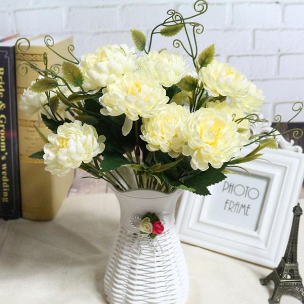 7 head daisy flower silk simulation artificial chrysanthemum flowers diy bouquet home wedding flores office party decor
7 head daisy flower silk simulation artificial chrysanthemum flowers diy bouquet home wedding flores office party decor