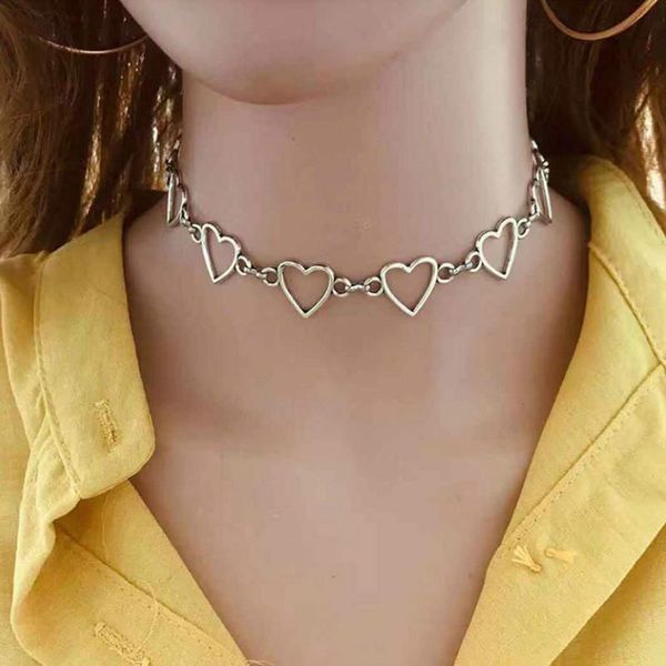 chokers duftgold geometric short hollow heart choker necklaces simple elegant fashion necklace for women jewelry accessories schmuck, Golden;silver
chokers duftgold geometric short hollow heart choker necklaces simple elegant fashion necklace for women jewelry accessories schmuck, Golden;silver