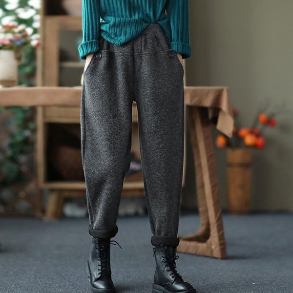 johnature 2021 winter new leisure elastic waist plush thickened knitted harem pants loose comfortable all-match women warm pants, Black;white
johnature 2021 winter new leisure elastic waist plush thickened knitted harem pants loose comfortable all-match women warm pants, Black;white
