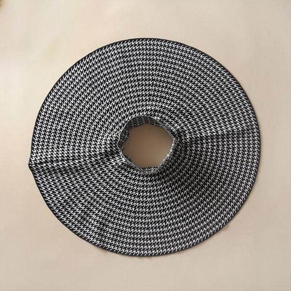 2021 autumn winter european and american style women pleated bust skirts lady short skirt pettiskirt a line skirt, Black
2021 autumn winter european and american style women pleated bust skirts lady short skirt pettiskirt a line skirt, Black
