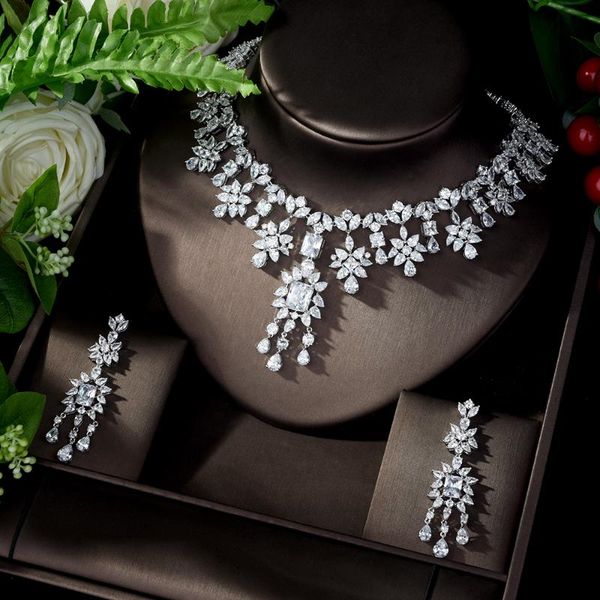 hibride brilliant 2pcs earrings and necklace jewelry set cz luxury women jewelry set bijoux mariage parure n-1073, Silver
hibride brilliant 2pcs earrings and necklace jewelry set cz luxury women jewelry set bijoux mariage parure n-1073, Silver