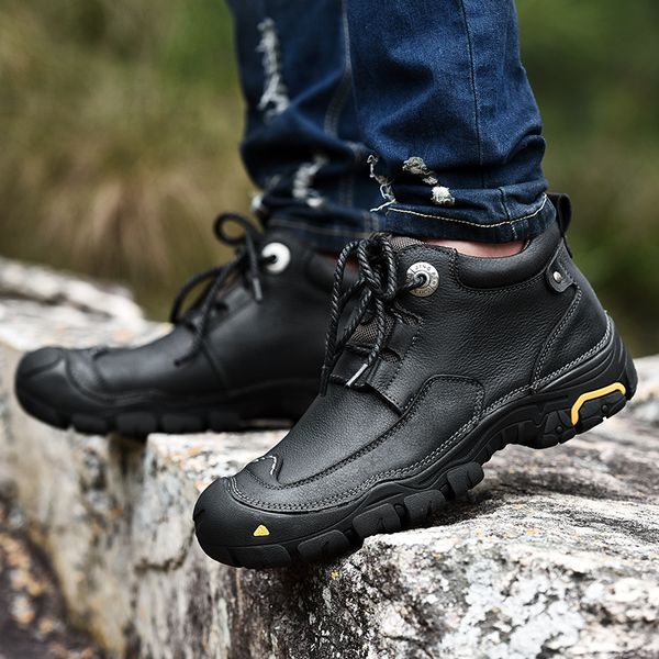 genuine leather handmade men winter shoes lace up outdoor ankle boots for autumn, Black
genuine leather handmade men winter shoes lace up outdoor ankle boots for autumn, Black