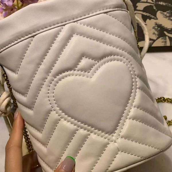 ins pochette tote barrel shaped bag handbag women bags luxurys designers bags women shoulder crossbody chains lady bag purse
ins pochette tote barrel shaped bag handbag women bags luxurys designers bags women shoulder crossbody chains lady bag purse